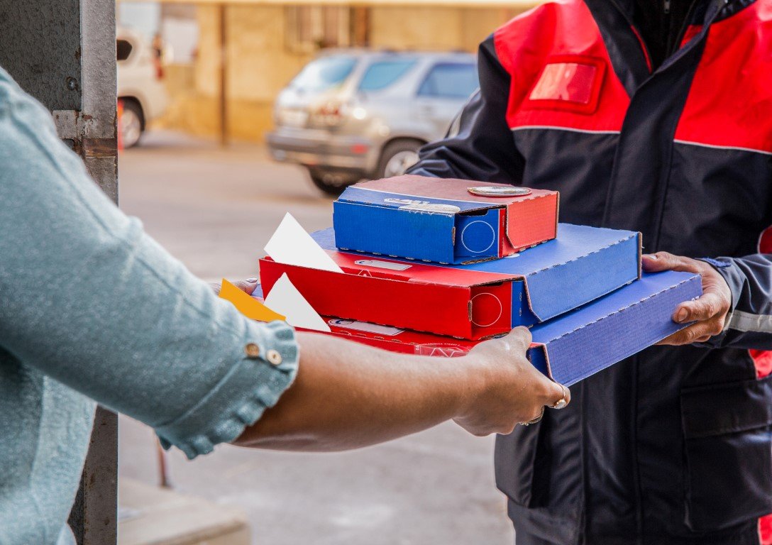 Delivery-de-comida-em-Curitiba.jpg